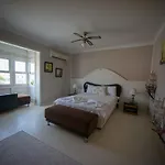 Hotel Nobela 2*