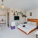 Hotel Nobela 2*