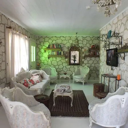 Hotel Nobela 2*