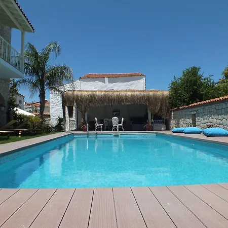 Nobela Hotel 2*