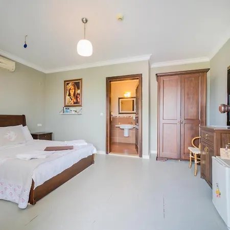 Hotel Nobela 2*